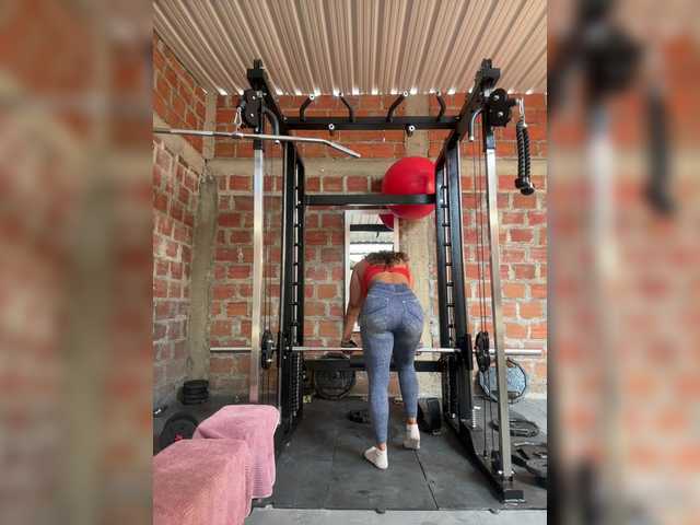 Alannafit live webcam show