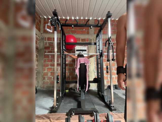 Alannafit live cam on BongaCams