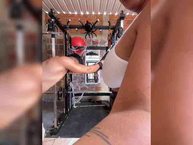Model: Alannafit