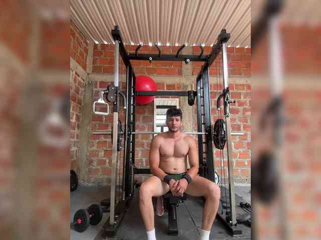 alannafit's live room