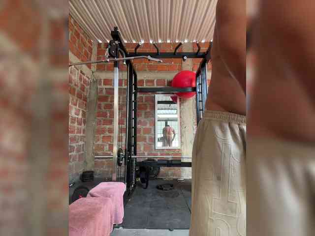 Model: Alannafit