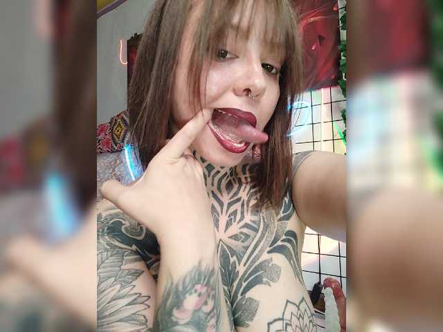 -Yourgirl live cam on BongaCams