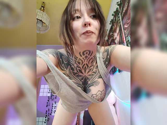 -Yourgirl's BongaCams show and profile