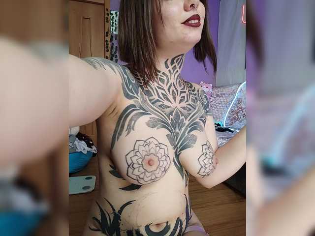 -Yourgirl live cam on BongaCams