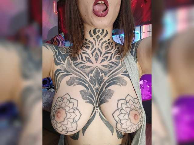 -Yourgirl live cam on BongaCams