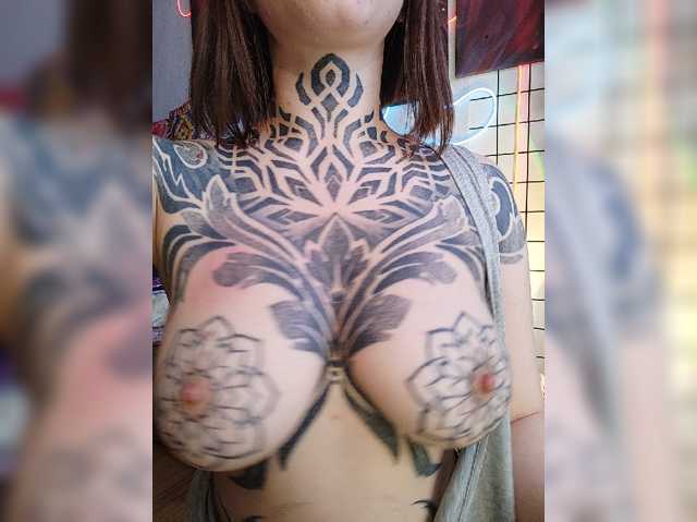 -Yourgirl live cam on BongaCams