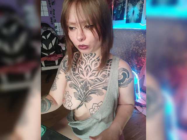 -Yourgirl live cam on BongaCams
