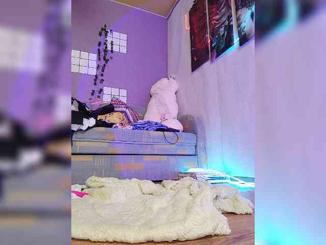 -Yourgirl live show