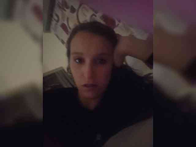 Brunettebabexo3a webcam
