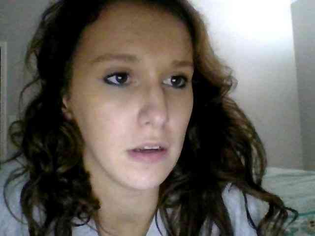Brunettebabexo3a webcam
