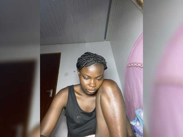 Sexyreeh live cam on BongaCams