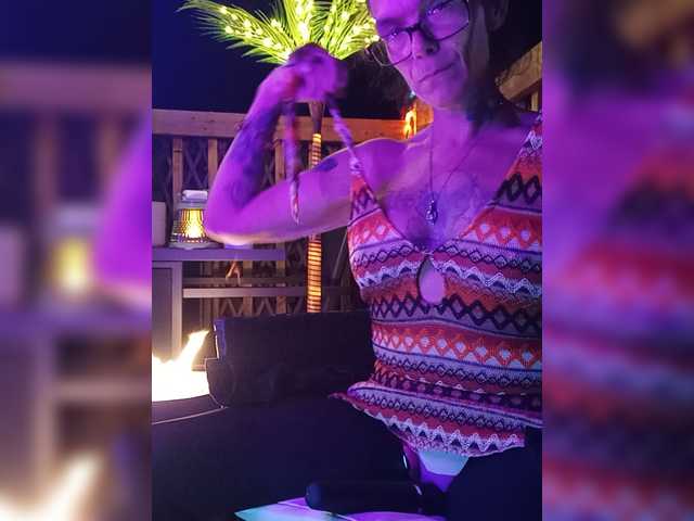 Fecfec91111 live cam on BongaCams