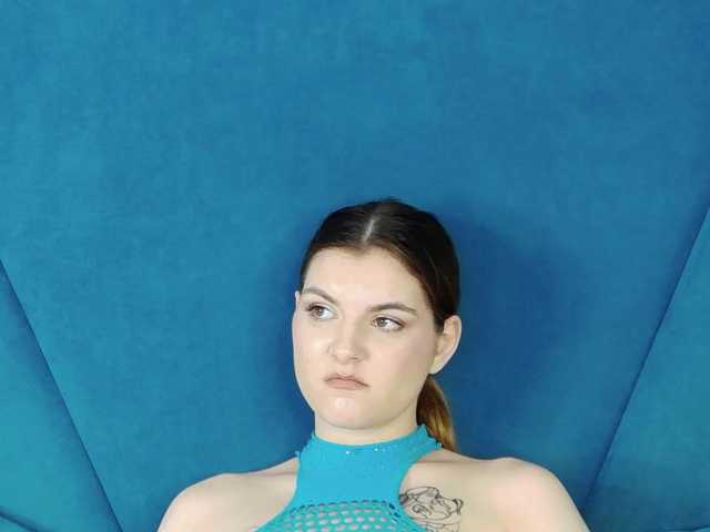 Evelisse live cam on BongaCams