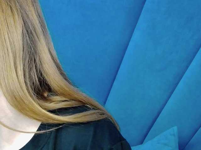 Evelisse live cam on BongaCams