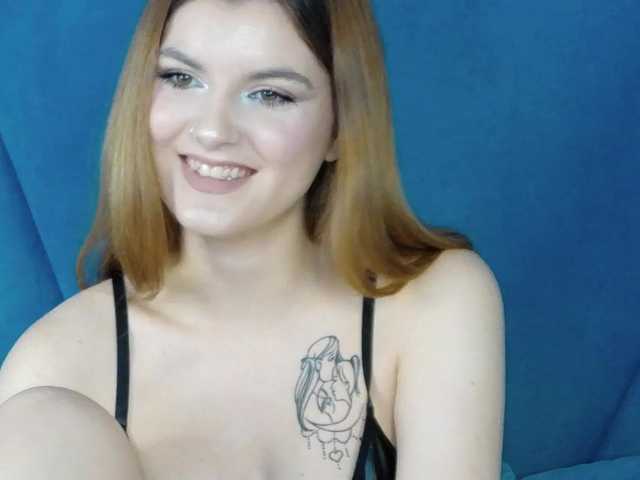 Evelisse live cam on BongaCams