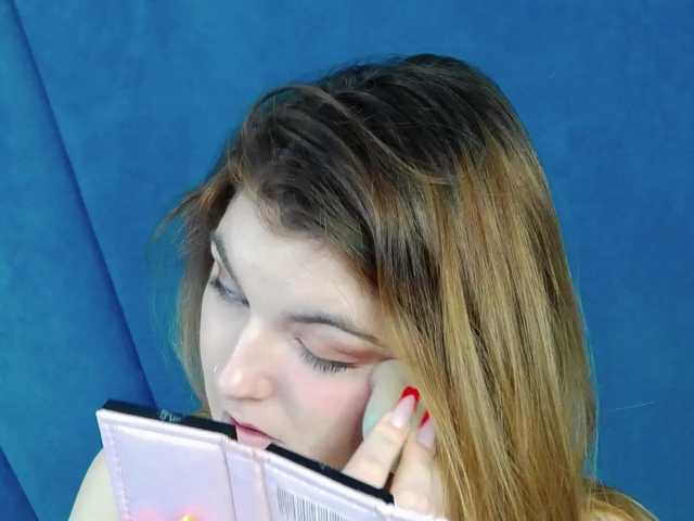 Evelisse live cam on BongaCams