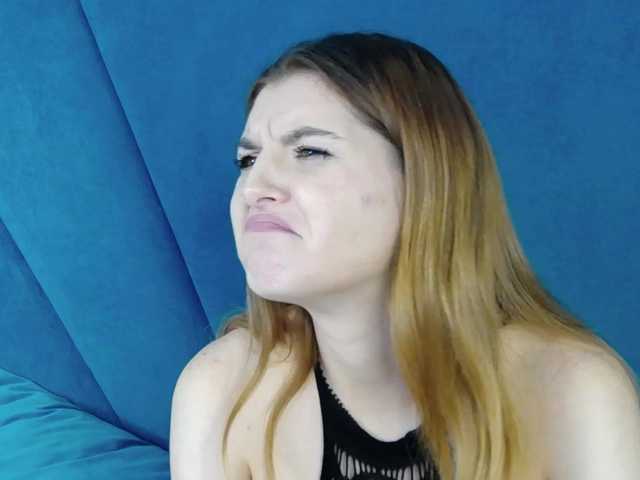 Evelisse live cam on BongaCams