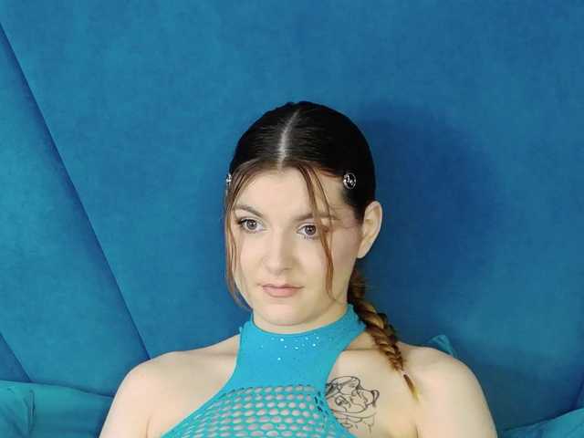 Evelisse live cam on BongaCams