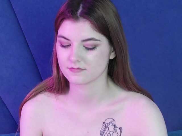 Evelisse live cam on BongaCams