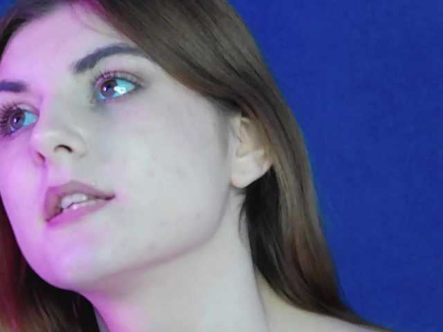 Evelisse live cam on BongaCams