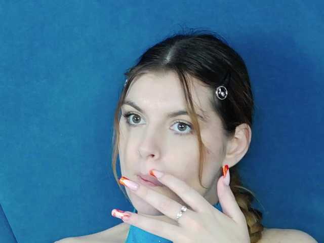 Evelisse live cam on BongaCams