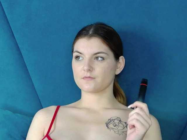 Evelisse live cam on BongaCams