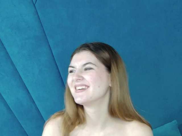 Evelisse live cam on BongaCams