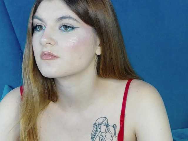 Evelisse live cam on BongaCams