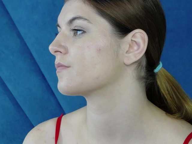 Evelisse live cam on BongaCams