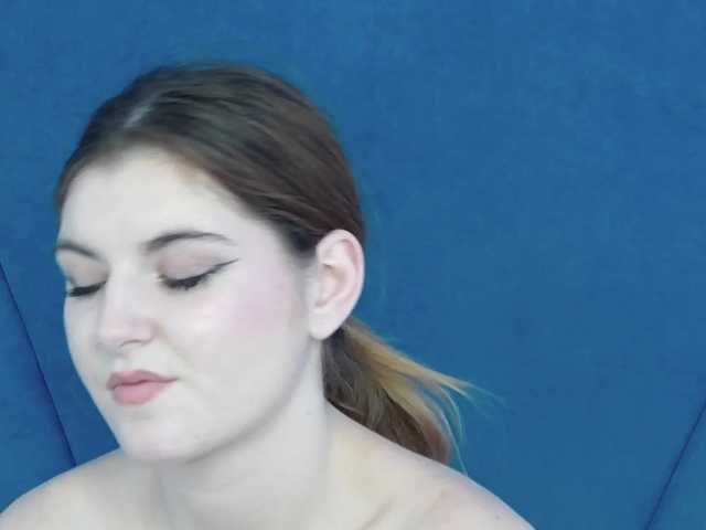 Evelisse live cam on BongaCams