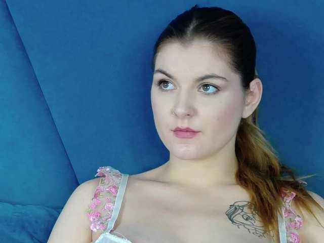 Evelisse live cam on BongaCams