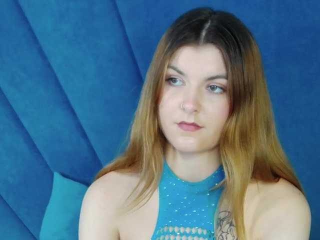 Evelisse live cam on BongaCams