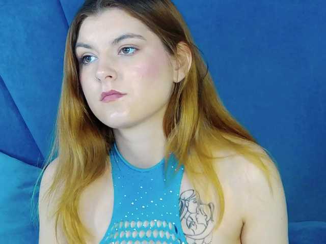 Evelisse live cam on BongaCams