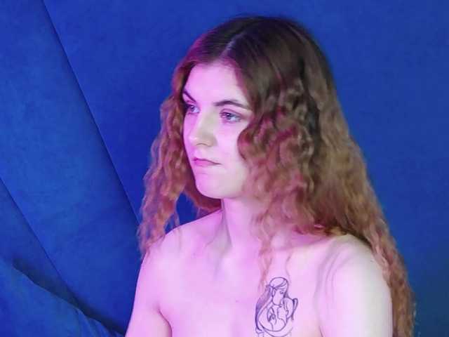 Evelisse live cam on BongaCams
