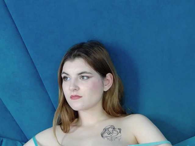 Evelisse live cam on BongaCams