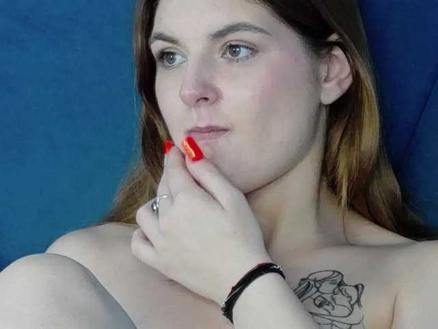Evelisse live cam on BongaCams