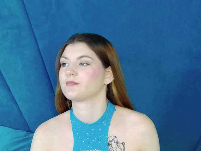 Evelisse live cam on BongaCams