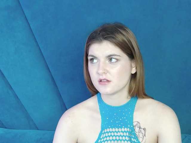 Evelisse live cam on BongaCams