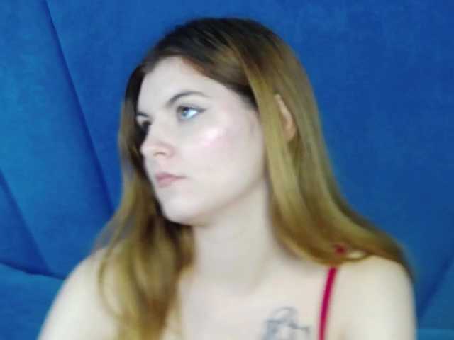 Evelisse live cam on BongaCams