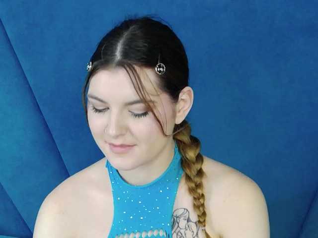 Evelisse live cam on BongaCams