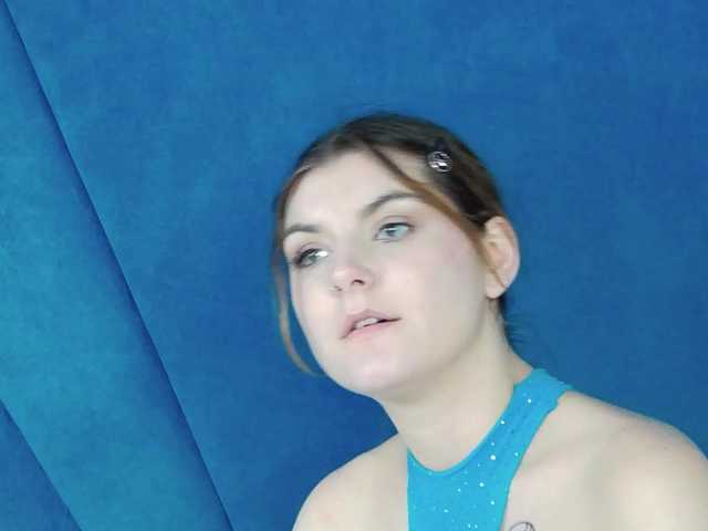 Evelisse live cam on BongaCams
