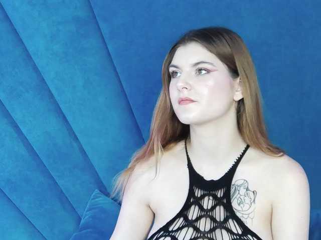 Evelisse live cam on BongaCams