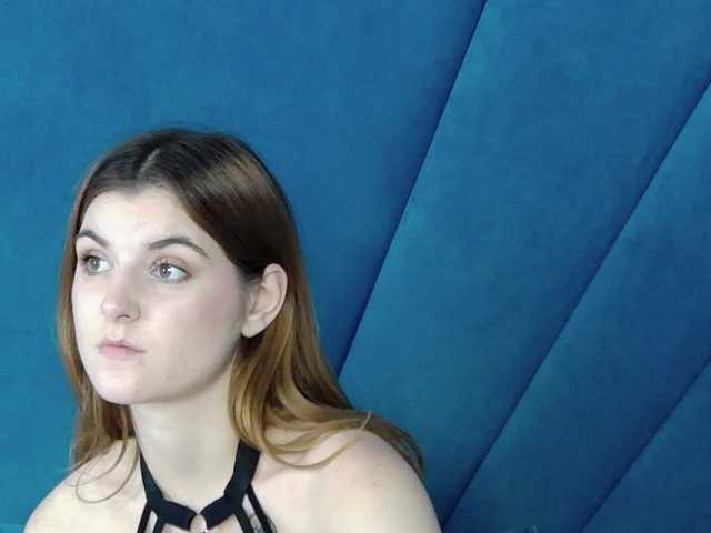 Evelisse live cam on BongaCams