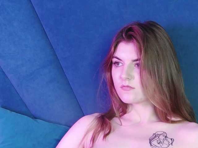 Evelisse live cam on BongaCams