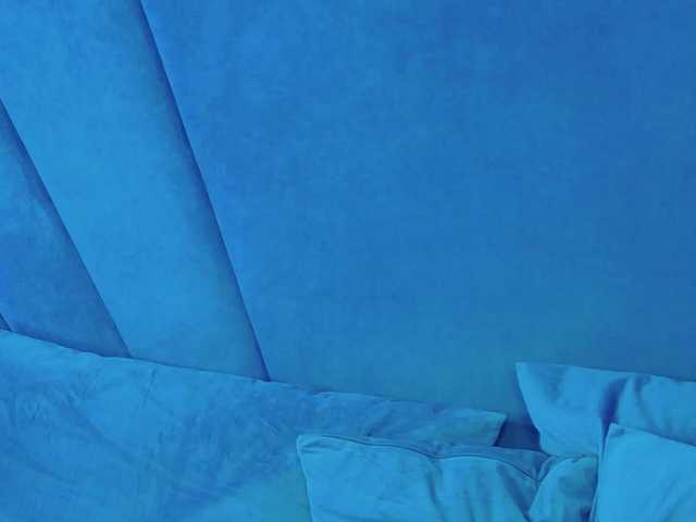Evelisse live cam on BongaCams