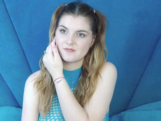 Evelisse live cam on BongaCams