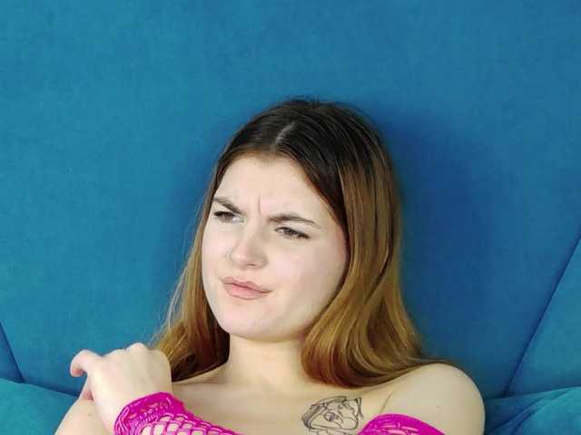 Evelisse live cam on BongaCams
