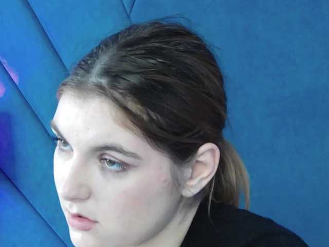 Evelisse live cam on BongaCams