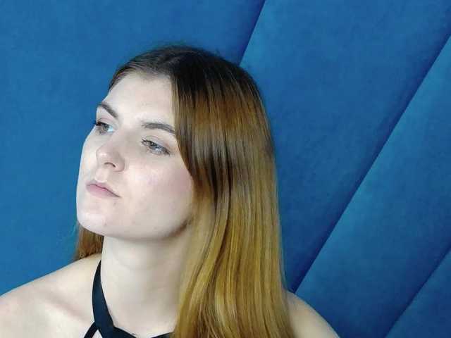 Evelisse live cam on BongaCams