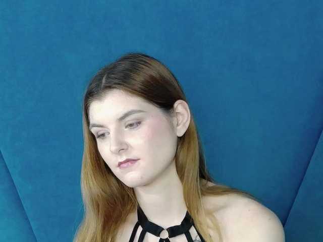 Evelisse live cam on BongaCams